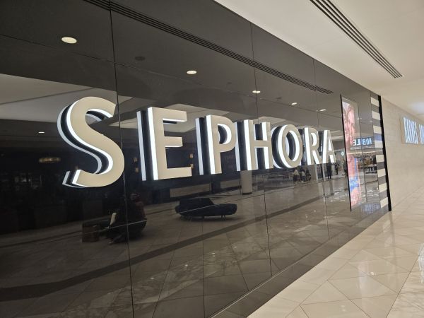 Metal letter backlit signs